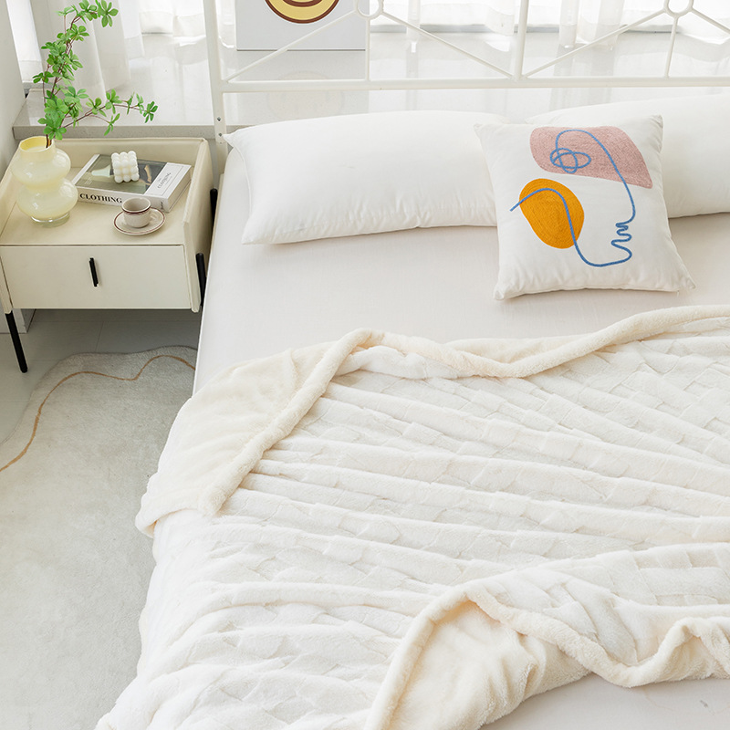 东纺拾光DF1039 轻奢珊瑚绒毯子150*70cm(计价单位:件)米白色高清大图