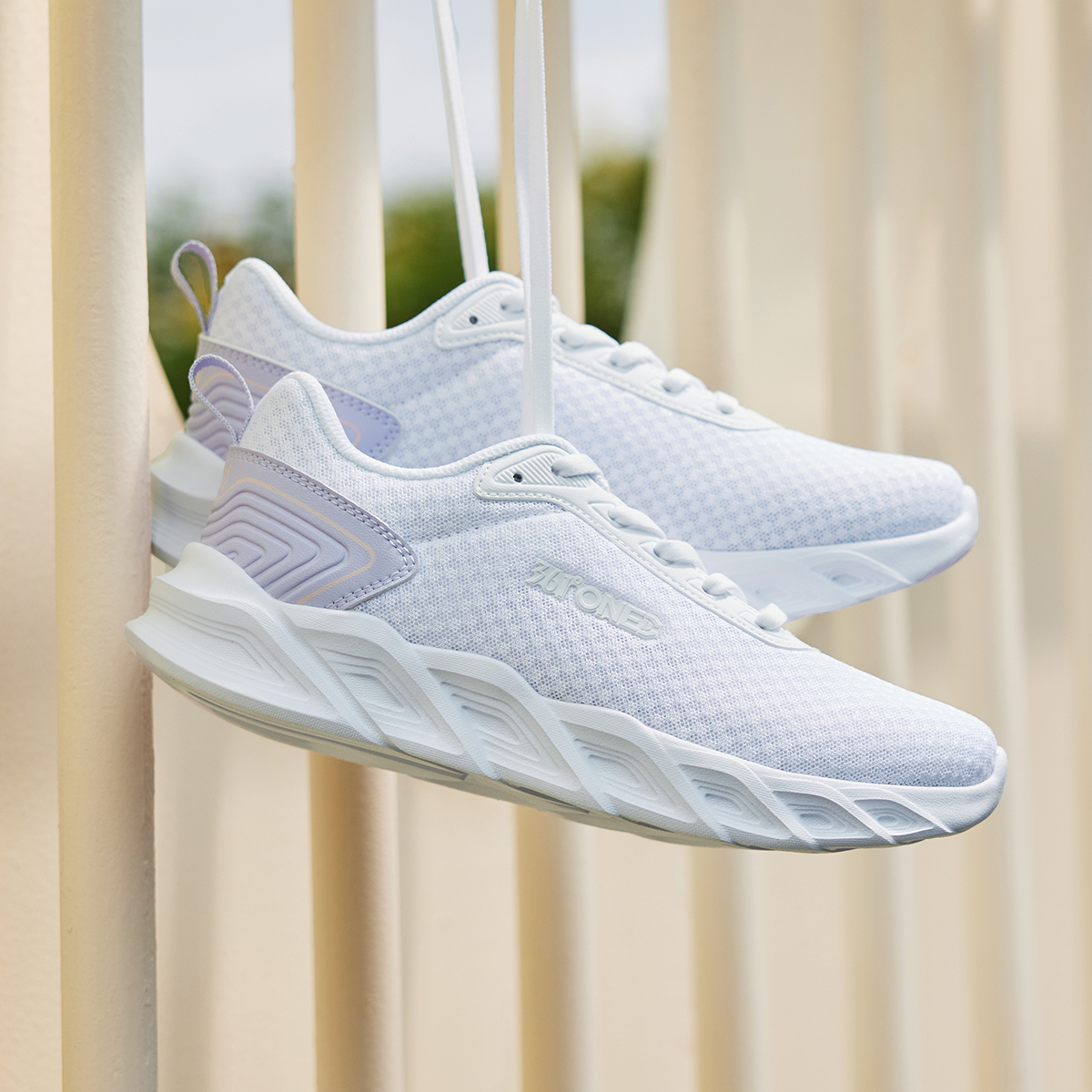 361°女鞋运动鞋新款网面透气轻便跑步鞋软底健走鞋女高清大图