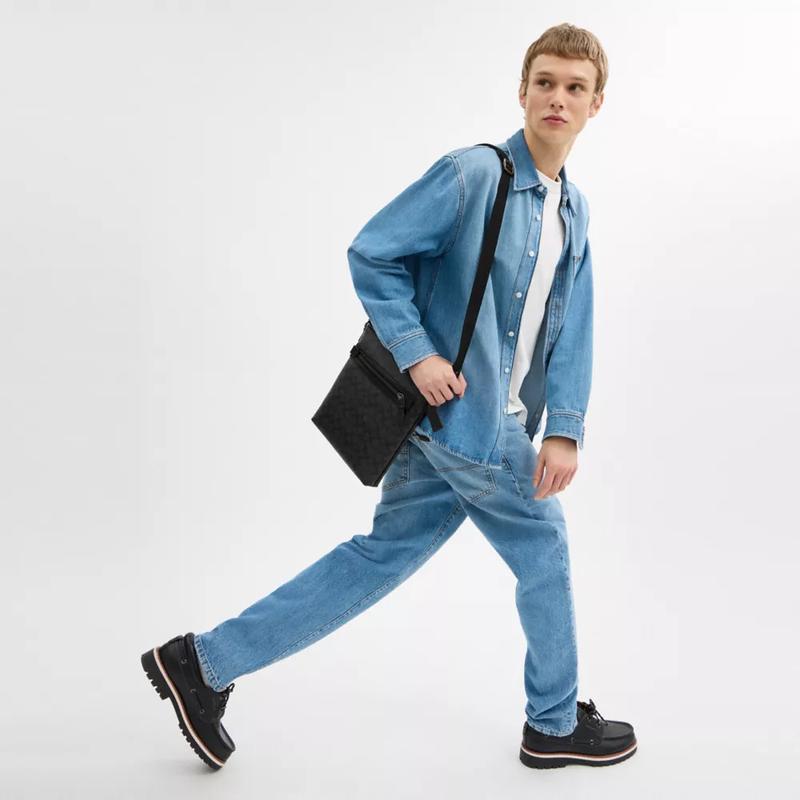 COACHslim商务斜挎包多功能调节男士信使包高清大图