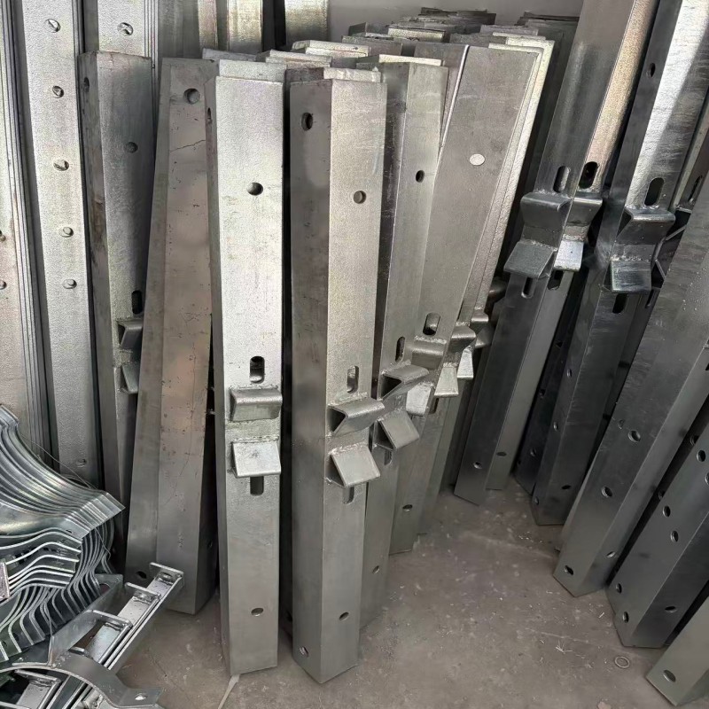 WJ 热镀锌高压横担 8mm*75mm*2100mm 根高清大图