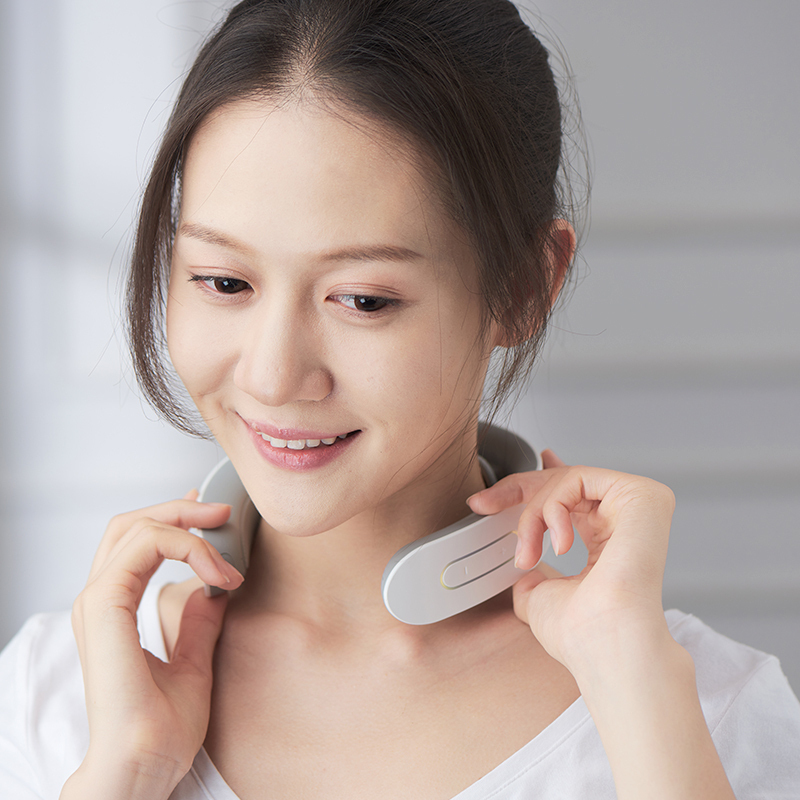 苏宁极物脉冲颈椎按摩器(礼盒版) 加热热敷低频脉冲颈部按摩仪 语音提示使用便捷