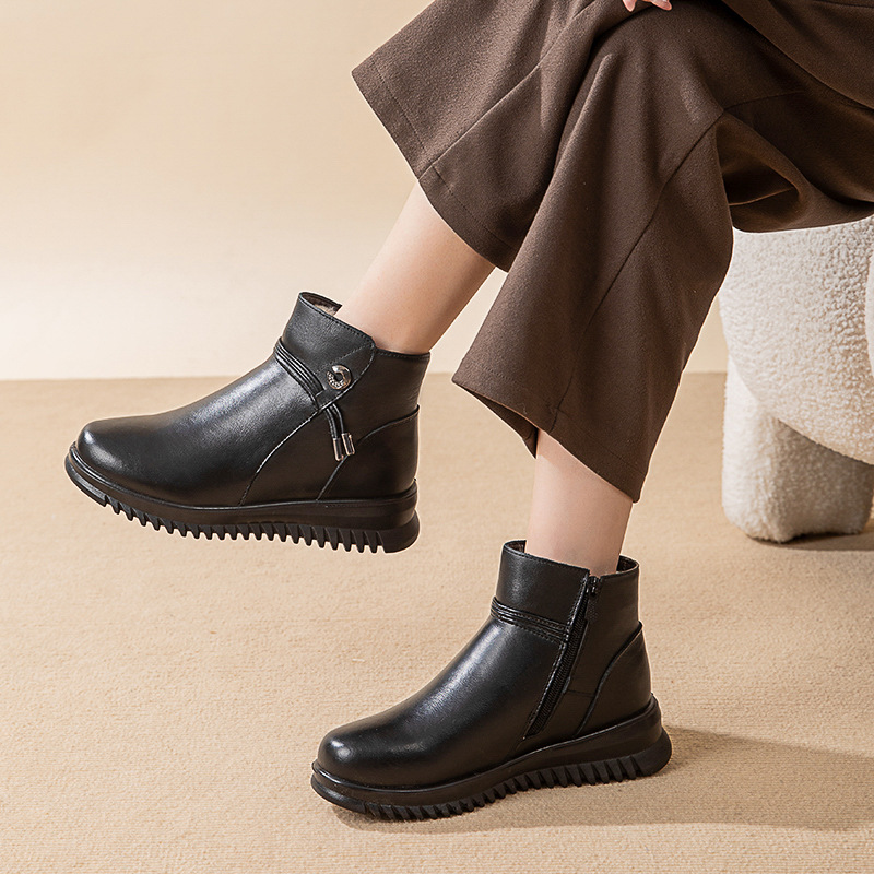 冬季真皮妈妈鞋棉鞋加绒加厚保暖中老年冬鞋防滑平底短靴