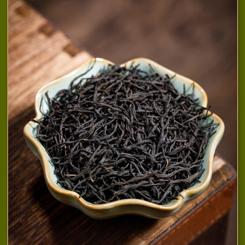 素言茶坊 蒸蒸日上水晶礼盒(正山小种)180g(15g*12罐)高清大图