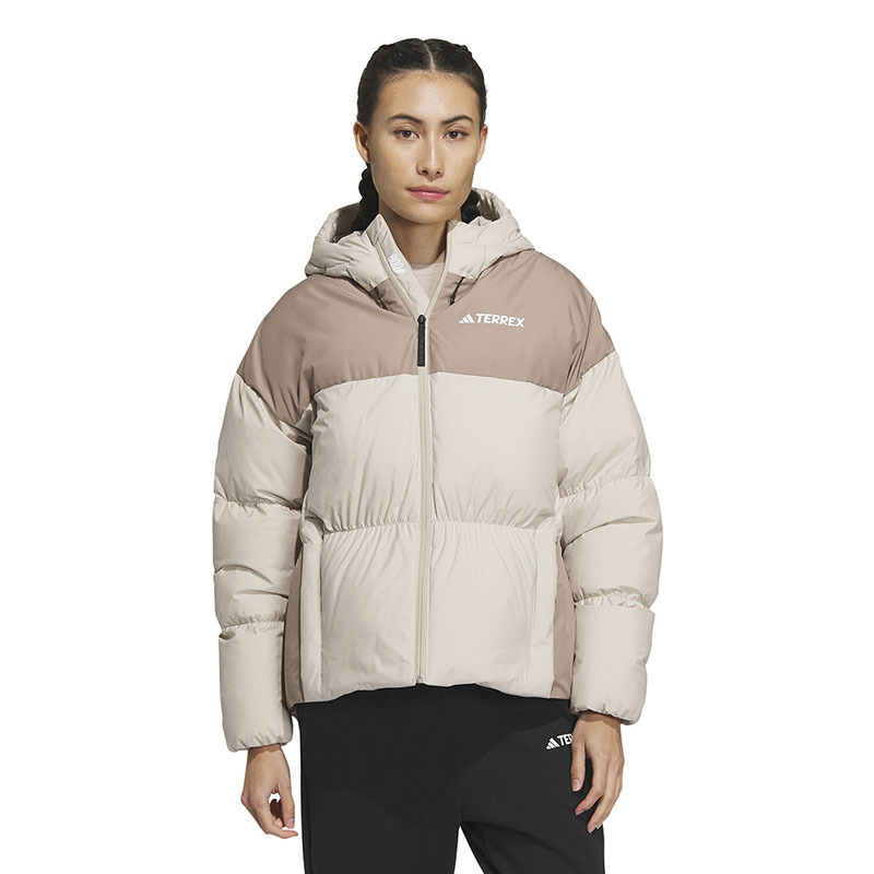 adidas 阿迪达斯 terrex 户外女冬新款连帽保暖休闲运动羽绒服 im9847