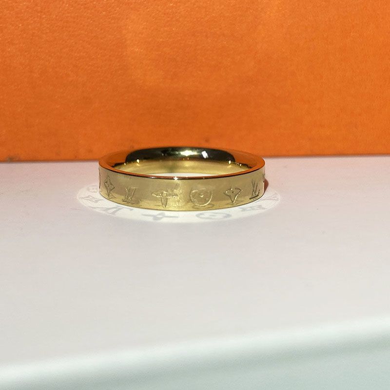 钛钢不掉色戒指女ins冷淡风日韩简约字母情侣对戒时尚百搭首饰潮 lv