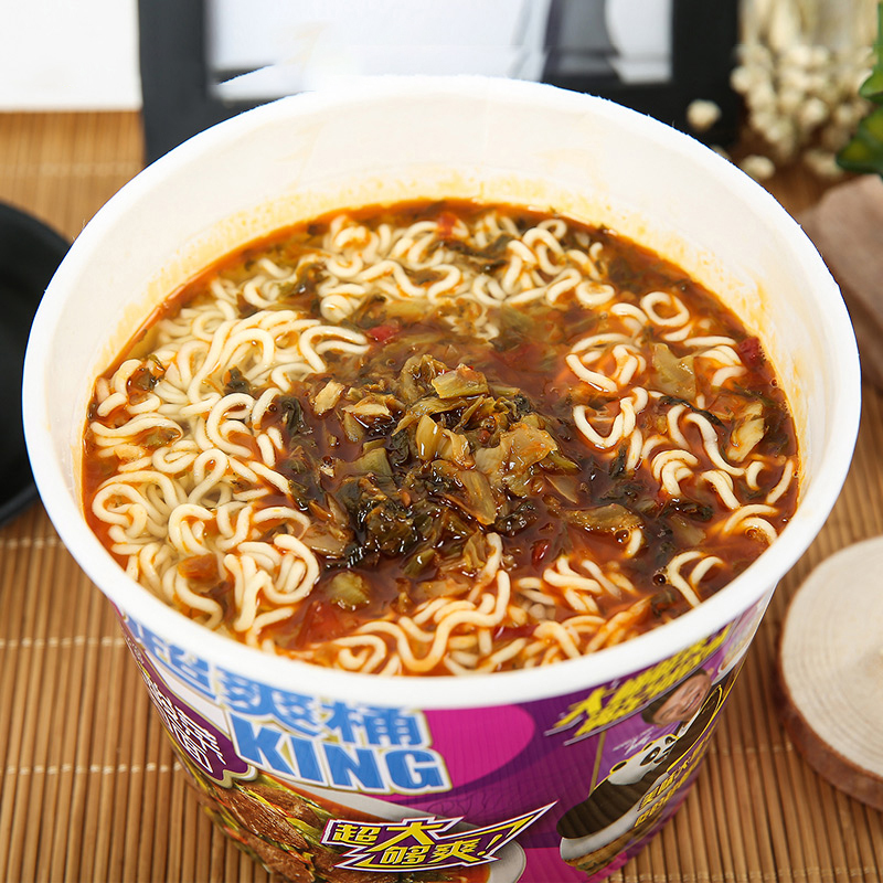 康师傅大食桶酸菜牛肉面12桶整箱装新老包装随机发货