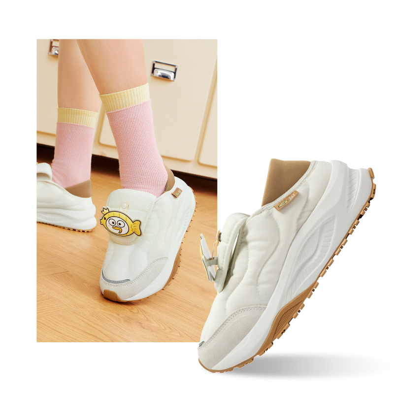 小刘鸭联名丨摸鱼鞋 361°女鞋运动鞋新款女子耐磨防滑休闲鞋子 羽毛白/花蕊黄 40码