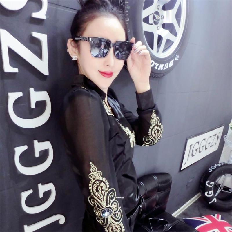 18春季新款时尚百搭V领长袖衬衫刺绣修身打底衫纯色纱袖女装上衣黑色金纱袖黑色