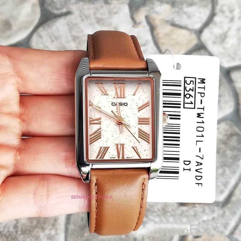 卡西欧手表女士方形
