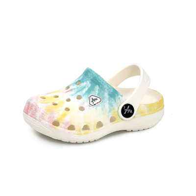 39元包邮      AM爱慕玛蒂诺儿童涂鸦印花洞洞鞋