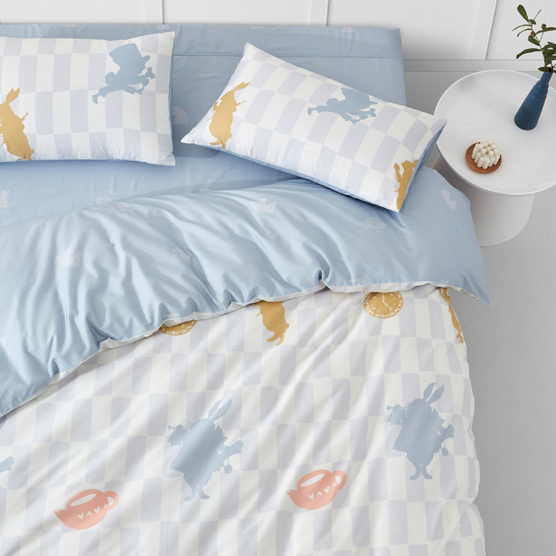 大英博物馆 爱丽丝漫游奇境系列梦幻重现纯棉四件套高清大图