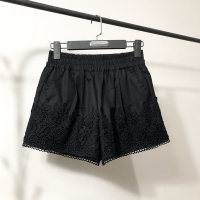 2021蕾丝花边拼接短裤女春夏季外穿休闲裤大码百搭显瘦直筒阔腿裤 黑色 S