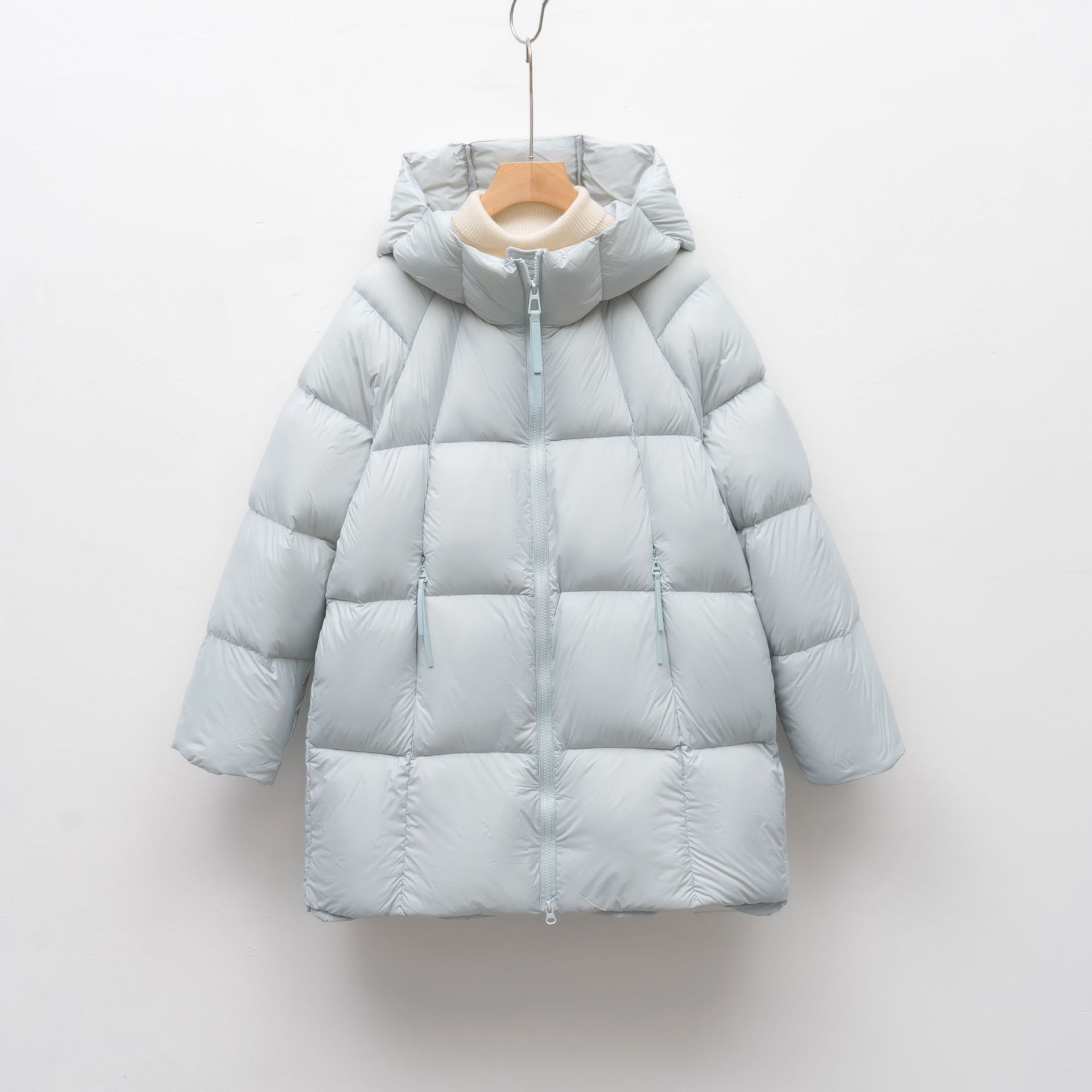 90鸭绒羽绒服女宽松加厚新款泡芙云朵简约纯色外套_3323 浅蓝色 M