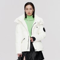 波司登2021年新款泡芙系列男女同款时尚大廓形流行光感面料羽绒服
