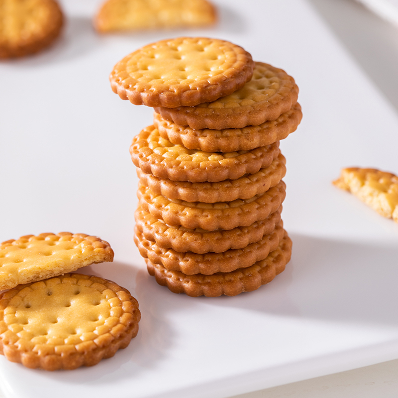 领卷299210刻凡网红日式海盐小圆饼干100g袋装休闲寝室耐吃小饼干