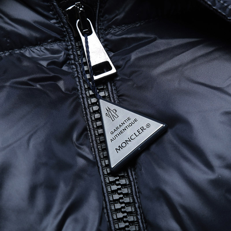 盟可睐蒙口moncler女士聚酰胺连帽鹅绒羽绒服外套1a20000c0151