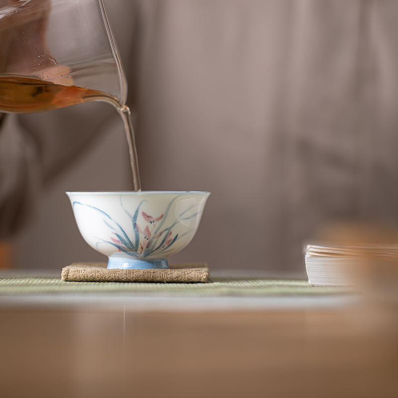苏氏陶瓷(SUSHI CERAMICS)手绘羊脂玉瓷花瓣兰花茶杯主人杯大号品茗杯高清大图