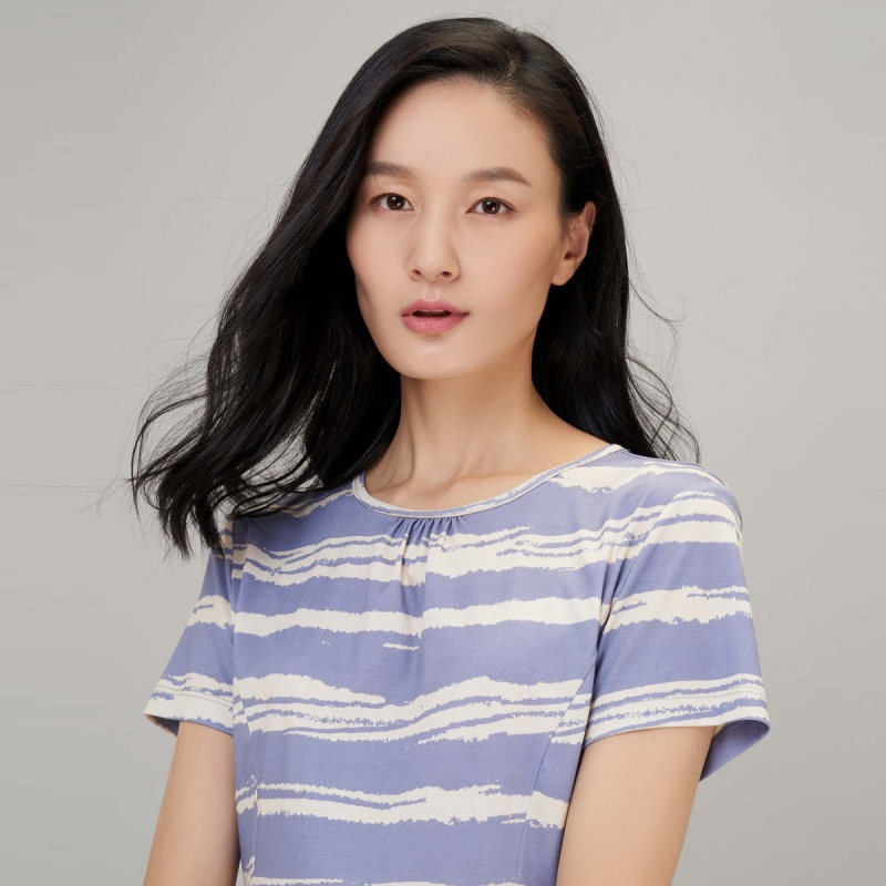 鄂尔多斯1980春夏圆领印花短袖女连衣裙