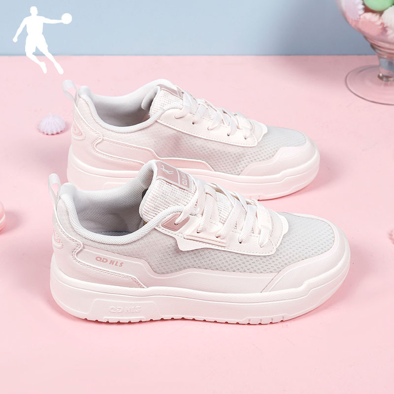 乔丹女鞋板鞋女新款平底休闲鞋网面透气运动鞋正品小白鞋