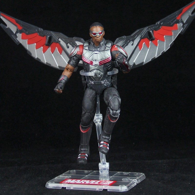 漫威正版复仇者联盟大号14寸钢铁侠手办玩具可动发光人偶模漫威猎鹰