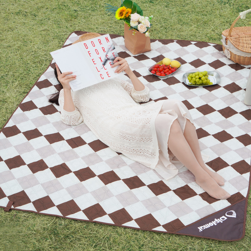 外交官(Diplomat) 防潮野餐垫200*150cm 米配咖DFJ-302高清大图