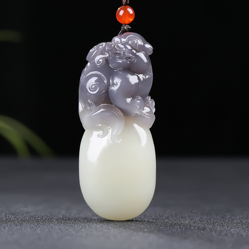 纳福新疆和田玉貔貅手把件烟紫白玉仿古把玩件天然玉石