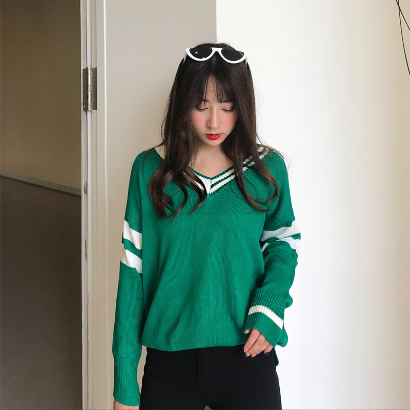 秋冬毛衣女新款韩版学生宽松条纹V领针织衫套头长袖打底衫潮