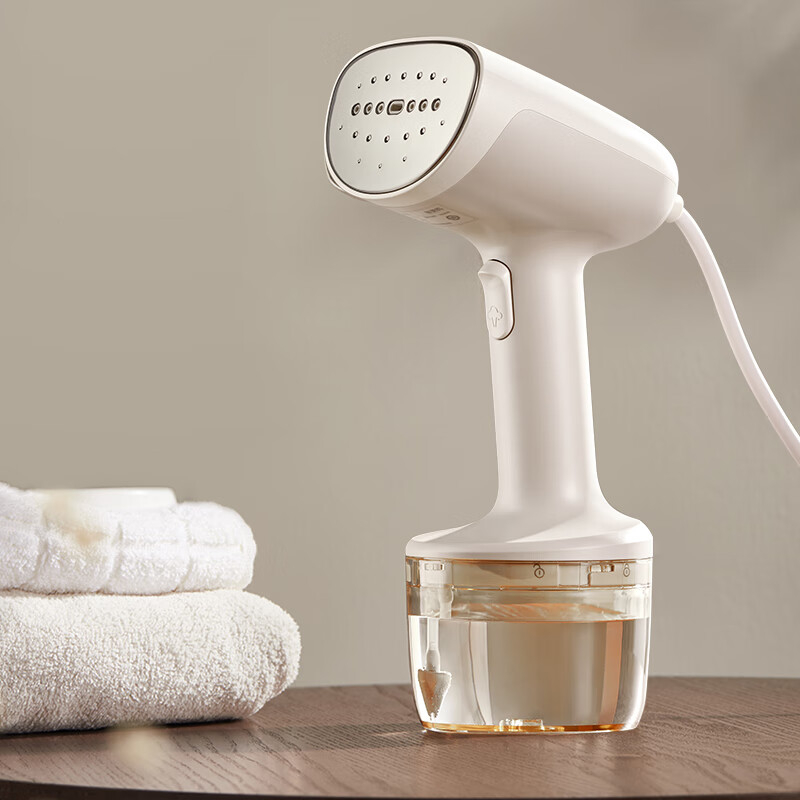 小熊(bear) GTJ-P10V5 挂烫机电熨斗 1000w大功率 10秒出蒸汽 可清洗水箱 平挂两用 长续航高清大图