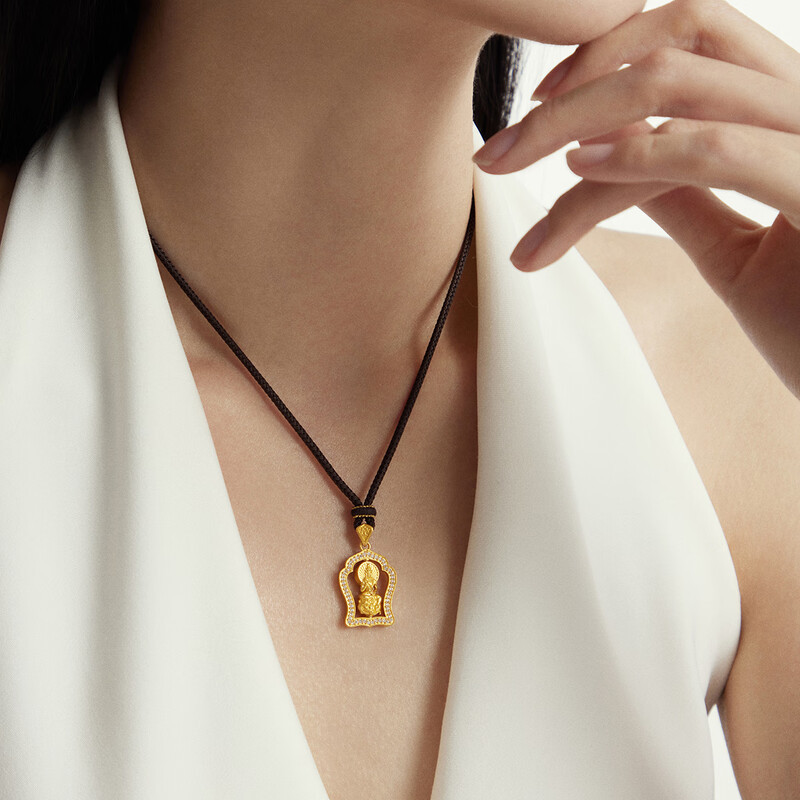 周大福文化祝福十二生肖本命佛黄金镶钻吊坠配绳多款 礼物高清大图