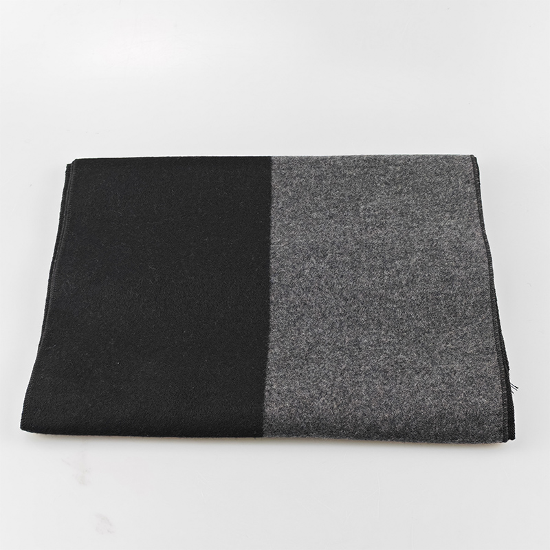 鸽护 羊毛围巾 GH204QDK-11 条高清大图