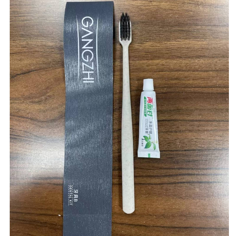 益美洁一次性洗漱套装8件套 (含牙刷、牙膏、洗发水、沐浴露等)高清大图