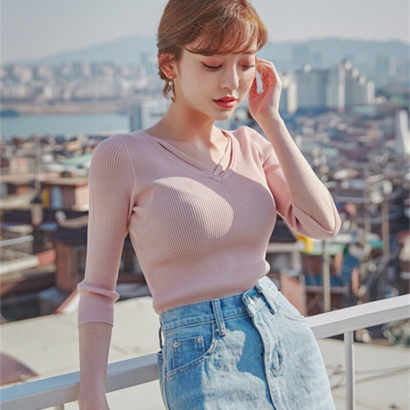 2018秋韩版针织衫前交叉V领短款中袖毛衣修身显瘦打底上衣女