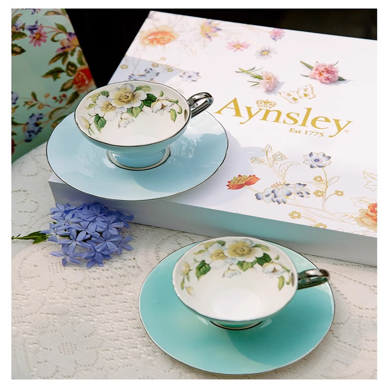 英国安斯丽Aynsley色釉山茱萸小蛮腰骨瓷高颜值咖啡杯碟对杯送礼高清大图
