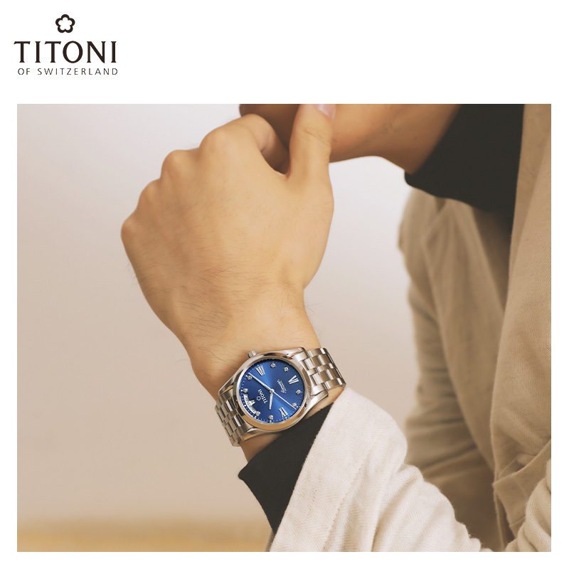Titoni梅花表空霸系列蓝色时尚机械男表93808S-259