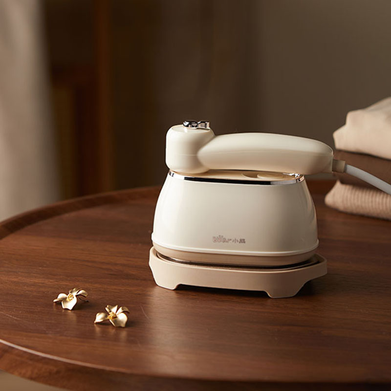 小熊(bear) 手持挂烫机17G/MIN蒸汽100ML 电压220V功率1150W DYD-J10Q1 米黄 / 台