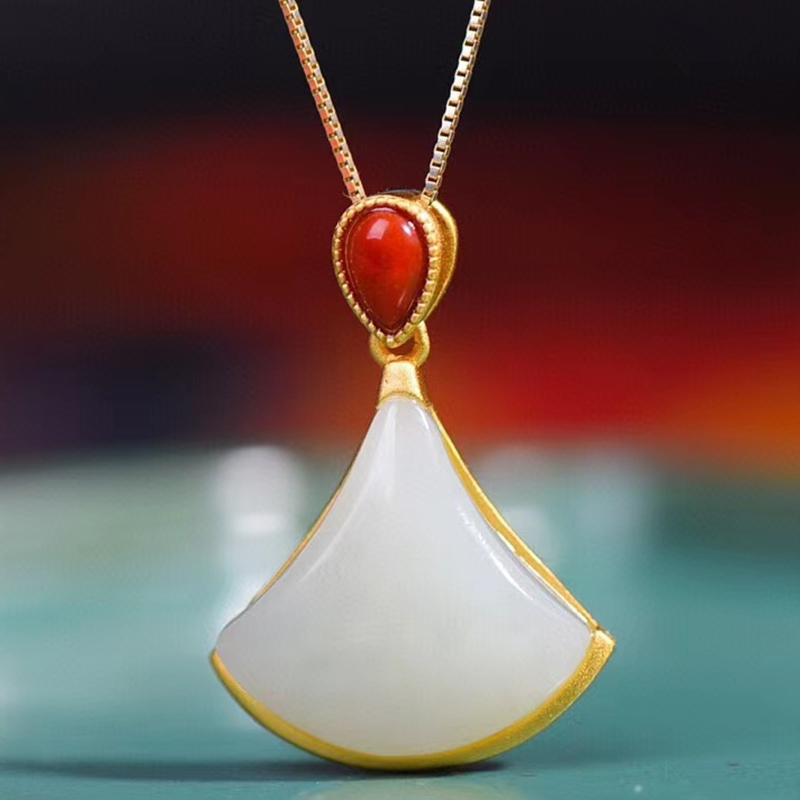 舞玉乘风古法银镶和田玉扇形吊坠