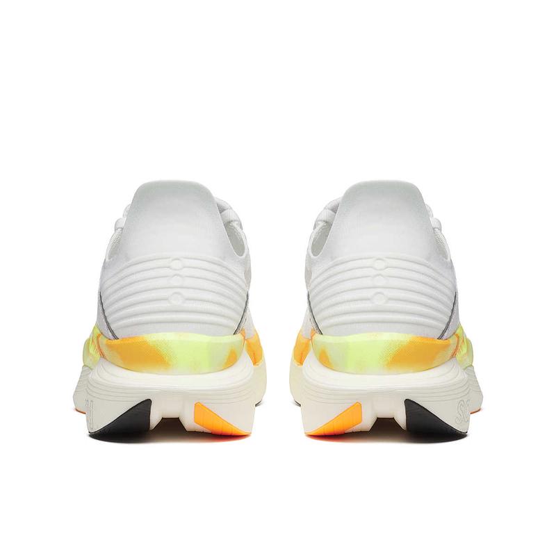 索康尼(SAUCONY)男跑步鞋竞速轻量碳板回弹透气专业赛事用高清大图