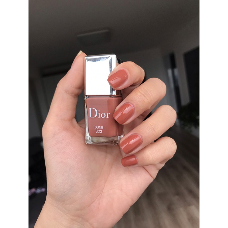 迪奥(Dior)指甲油炫亮持久滋养强韧打底显白美甲底油 323#杏仁色高清大图