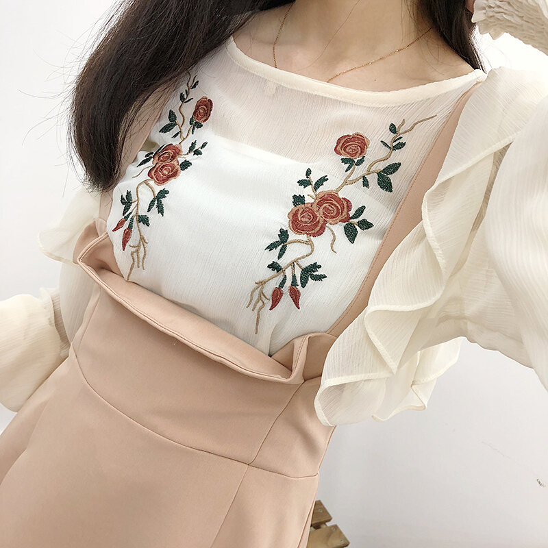 珊珊2018春夏季新款仙女刺绣宽松百搭灯笼袖雪纺衫荷叶边女上衣绣花上衣
