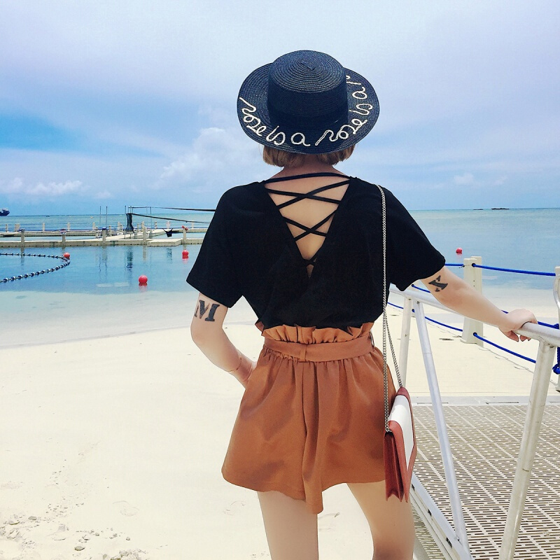 2018夏新款黑色露背小心机上衣设计感漏后背镂空短袖T恤女宽松 黑色 均码