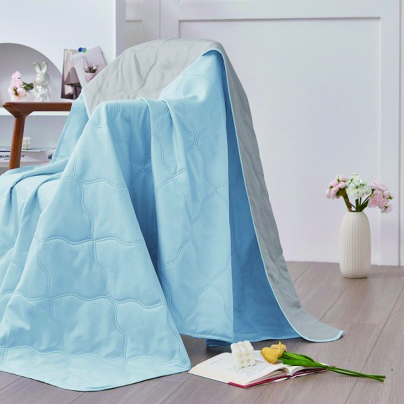 梦洁家纺 梦洁舒柔清爽抗菌夏凉被：丝络1010289153高清大图