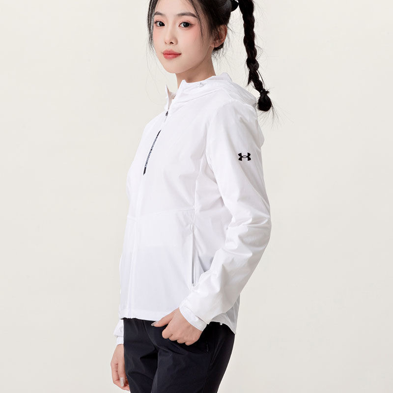 安德玛(Under Armour)外套女子新款梭织轻薄防风衣连帽休闲运动夹克22500410-100 ZP高清大图