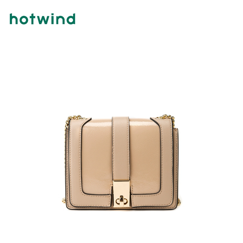 热风hotwind2018年秋季新款女士漆皮休闲斜挎包b57w8303