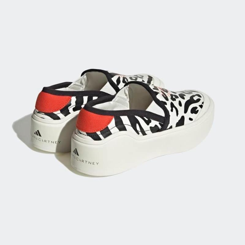 阿迪达斯(adidas)纯色休闲百搭轻便潮流滑板风格系带跑步运动鞋高清大图