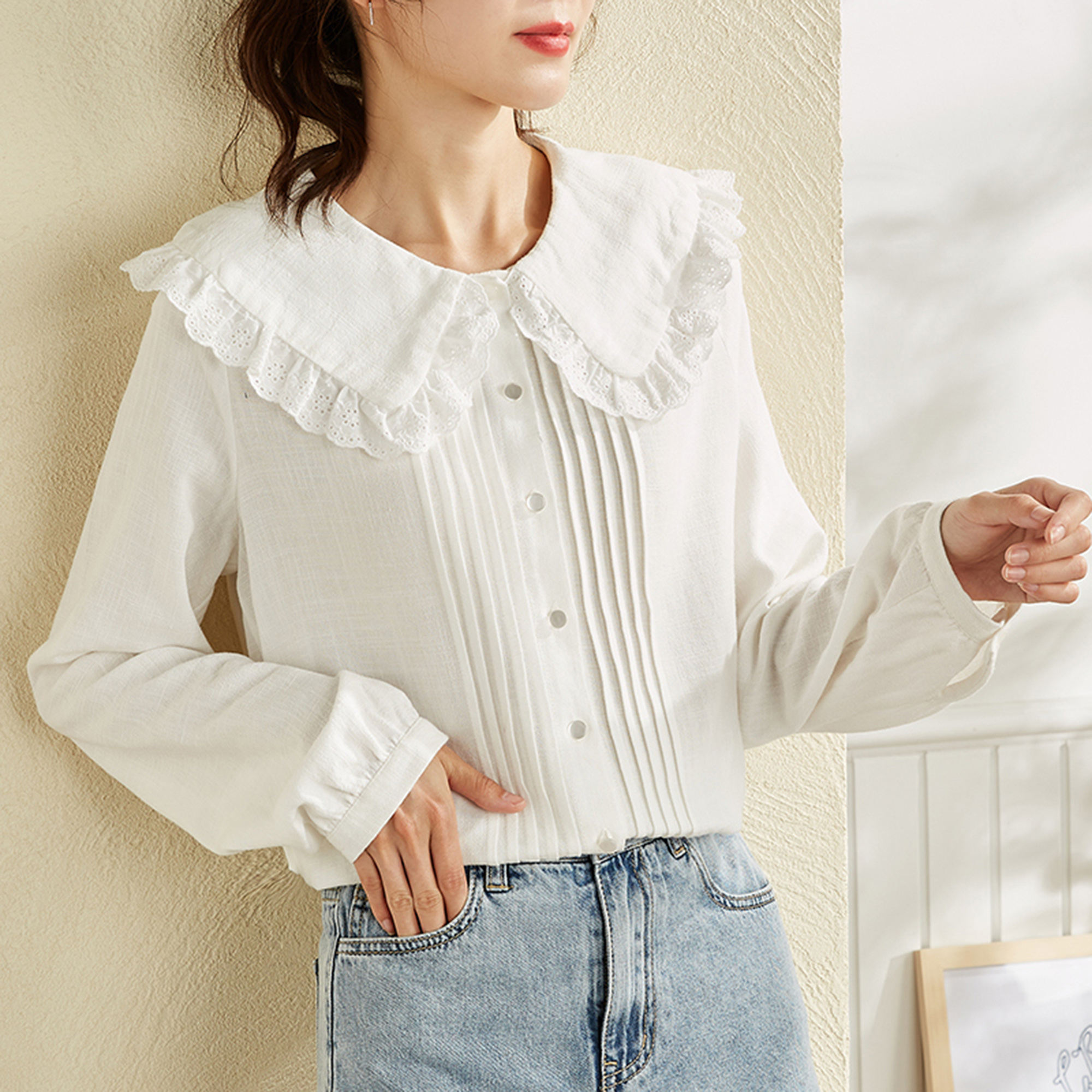 雪纺荷叶领上衣