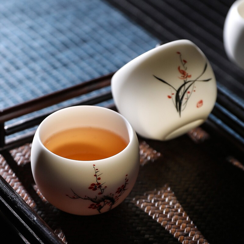 金镶玉 吕承明梅兰竹菊羊脂玉瓷手绘杯 茶杯套装品茗杯单杯主人杯功夫茶具礼盒装 容量125ml 口径7.1cm高清大图