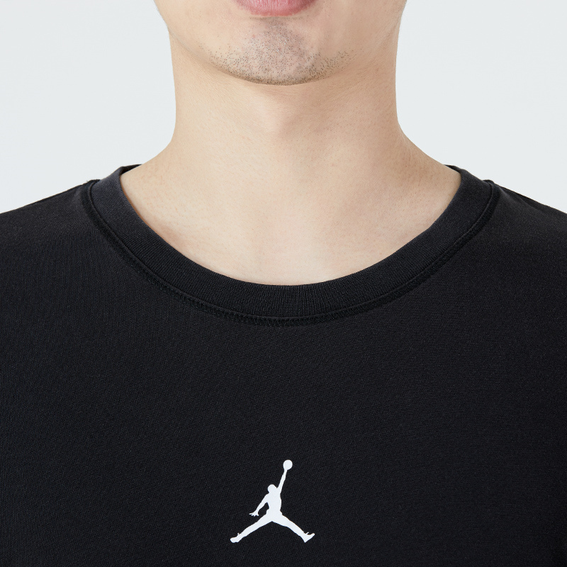 Nike耐克男装2022秋季新款运动服JORDAN休闲短袖T恤DH8922-010