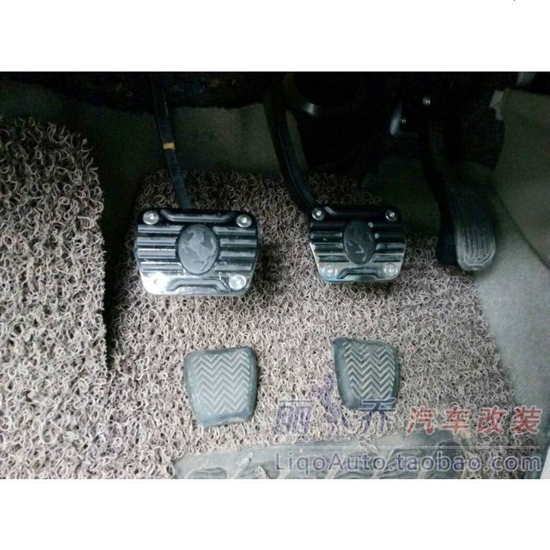 汽车脚踏板改装金属加大加宽离合器刹车胶条防滑垫加厚手波通用型