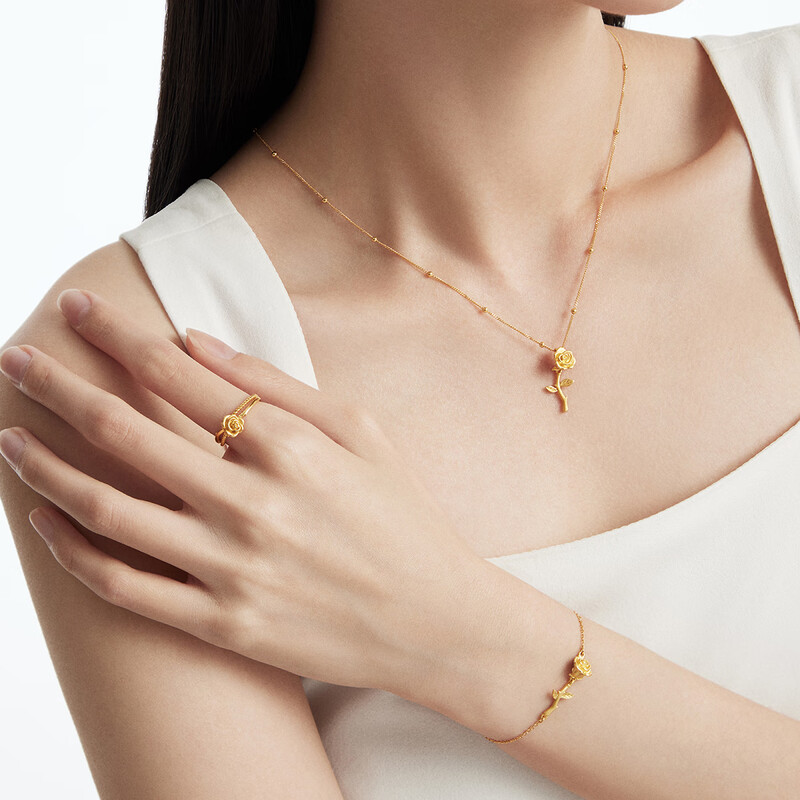 周大福挚爱摇曳玫瑰花足金黄金戒指女计价（工费420）EOF1619 送女友礼物高清大图