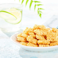 来伊份脆爷糯米锅巴 麻辣蟹黄咸蛋黄味零食小吃 糯米锅巴(蟹黄味)98g*1袋